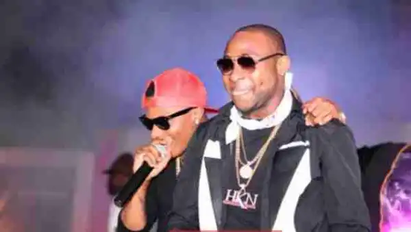 Brotherhood: See What Wizkid Told His Fans To Do For Davido On The BET’s Best International Act Award